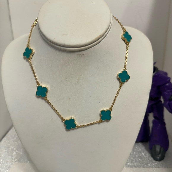 MONTY STATEMENT NECKLACE - Picture 10 of 14